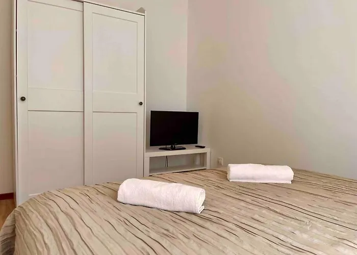 Tk Stylish Free Private Parking Garage * Budapeşte